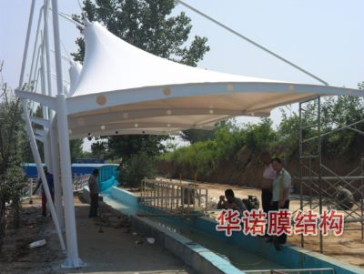 張莊水庫(kù)漂流車(chē)棚